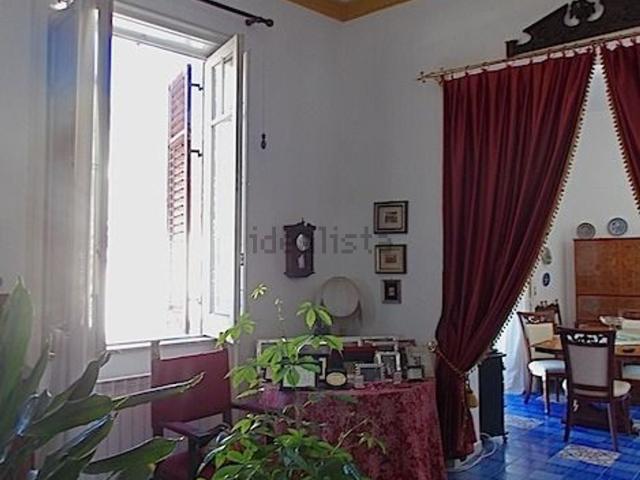 Villetta indipendente in vendita di 240 m² in Via Benedetto D&apos Acquisto, 26