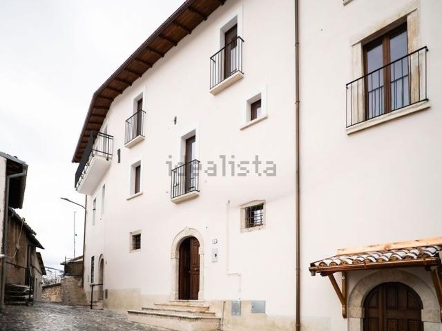 Villetta indipendente in vendita di 240 m² in Via bianchi