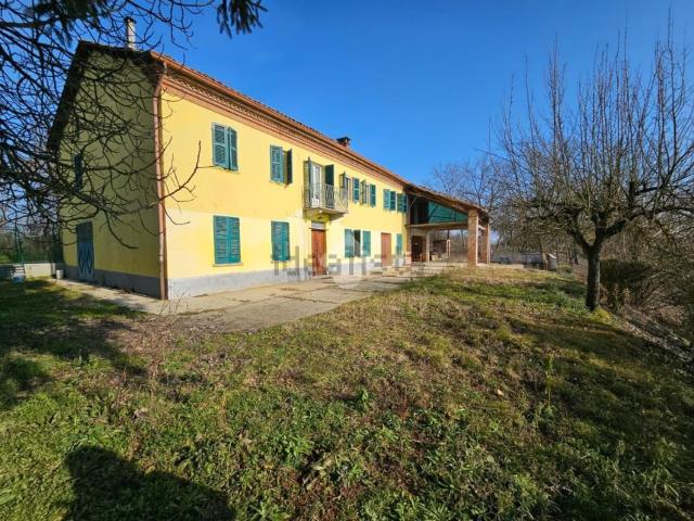 Villetta indipendente in vendita di 240 m² in Via Bricco Fiore, 19