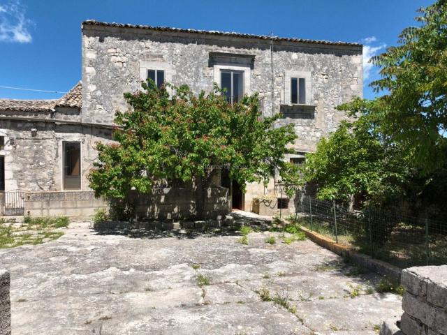 Villetta indipendente in vendita di 240 m² in Via Gianforma Margione