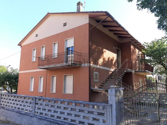 Villetta indipendente in vendita di 240 m² in Via dei Pioppi