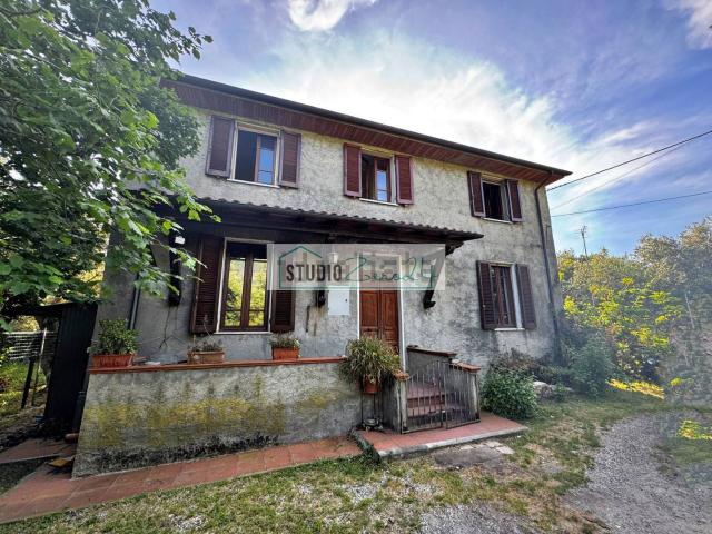Villetta indipendente in vendita di 240 m² in Via Giandiana