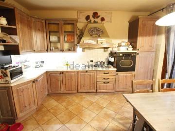 Villetta indipendente in vendita di 240 m² in Via del Chiassetto, 12