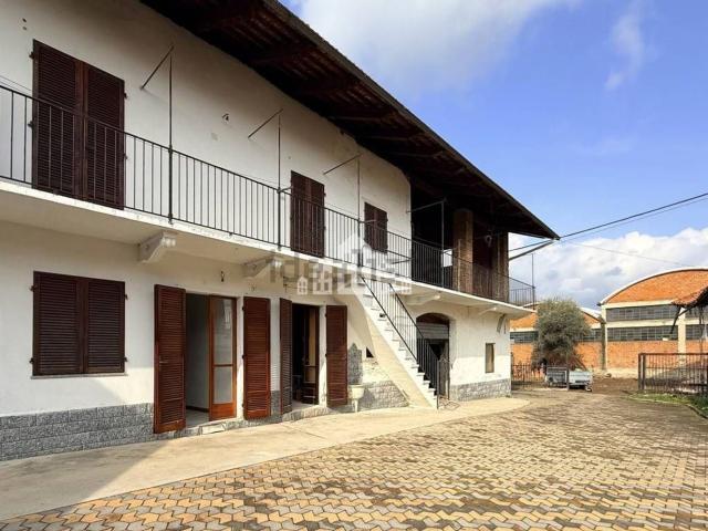 Villetta indipendente in vendita di 240 m² in Via Dell&apos Orco, 10