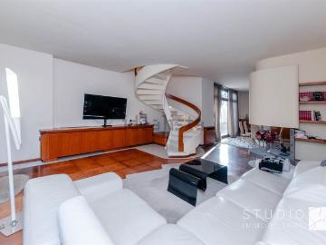 Villetta indipendente in vendita di 240 m² in Via della Repubblica