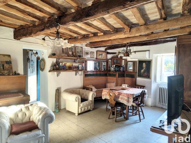 Villetta indipendente in vendita di 240 m² in Via delle Grazie, 32