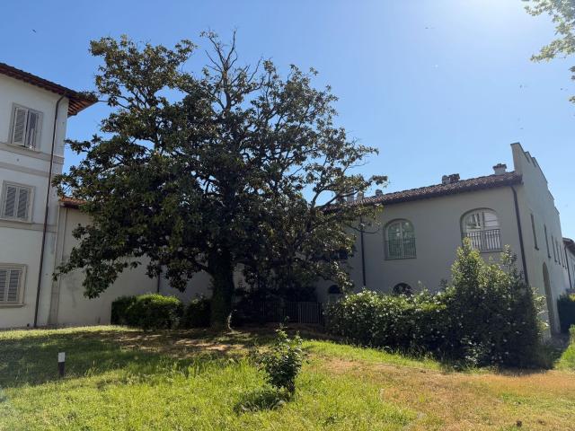 Villetta indipendente in vendita di 240 m² in Via di Gonfienti, 19