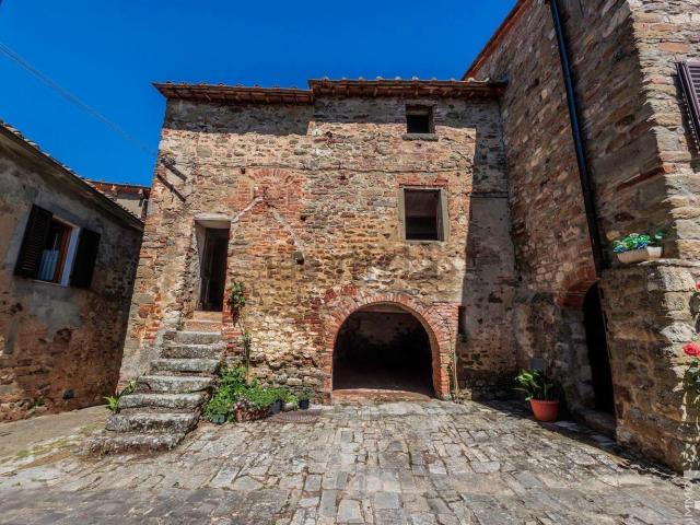 Villetta indipendente in vendita di 240 m² in Via di Val D&apos Ambra