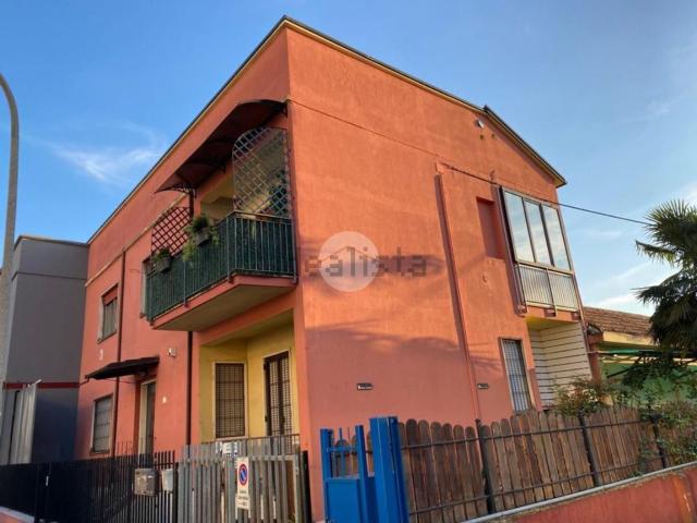 Villetta indipendente in vendita di 240 m² in Via Francia, 7