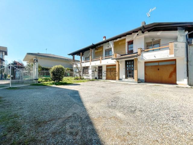Villetta indipendente in vendita di 240 m² in Via Oioli, 27