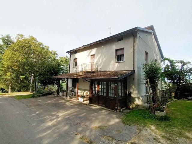 Villetta indipendente in vendita di 240 m² in Via Legoreccio