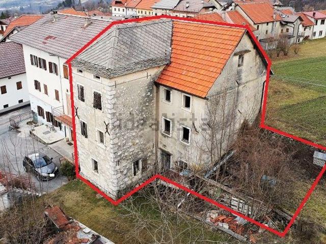 Villetta indipendente in vendita di 240 m² in Via Montecavallo, 105