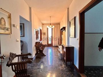 Villetta indipendente in vendita di 240 m² in Via Martiri Di Marzabotto