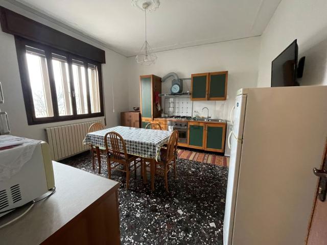 Villetta indipendente in vendita di 240 m² in Via Michelangelo Buonarroti