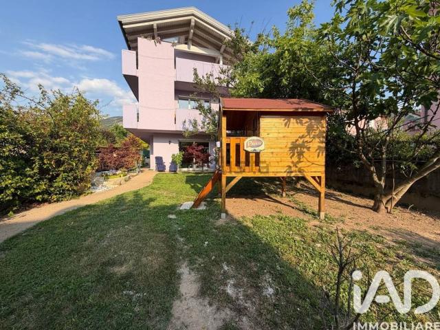 Villetta indipendente in vendita di 240 m² in Via San Marco