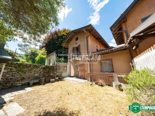 Villetta indipendente in vendita di 240 m² in Via San Michele, 39