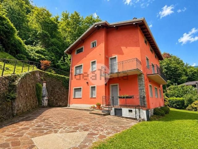 Villetta indipendente in vendita di 240 m² in Via Ponte della Noce, 5