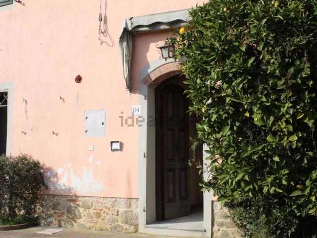 Villetta indipendente in vendita di 240 m² in Via Pieroni, 75