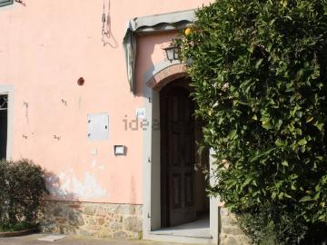 Villetta indipendente in vendita di 240 m² in Via Pieroni, 75