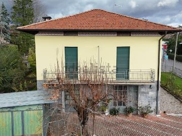 Villetta indipendente in vendita di 240 m² in Via Pietro Micca, 39