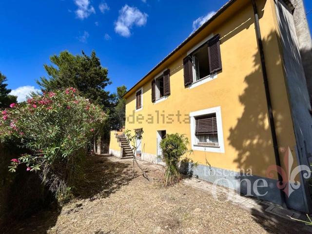 Villetta indipendente in vendita di 240 m² in Via Roma