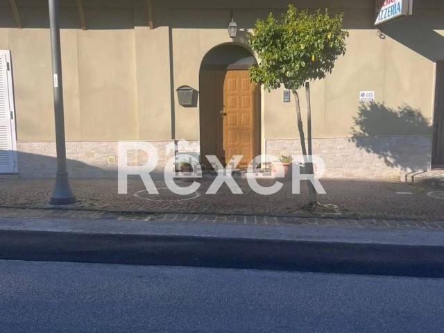 Villetta indipendente in vendita di 240 m² in Via Renazzo