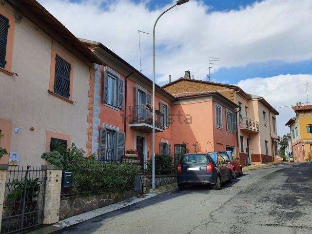 Villetta indipendente in vendita di 240 m² in Via Trento e Trieste