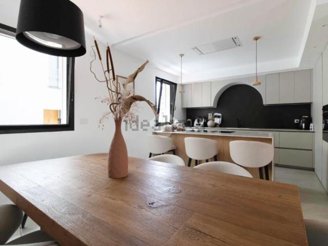Villetta indipendente in vendita di 240 m² in Via Triboletti, 29