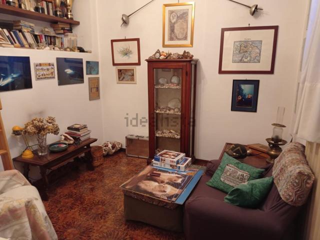 Villetta indipendente in vendita di 240 m² in Via Tripoli