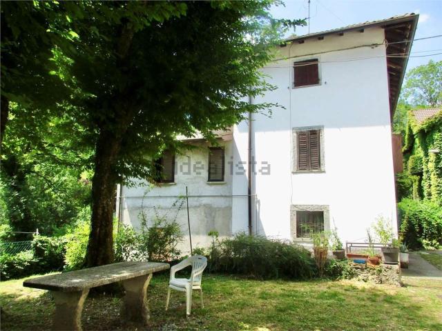 Villetta indipendente in vendita di 240 m² in Viale Alle Fonti