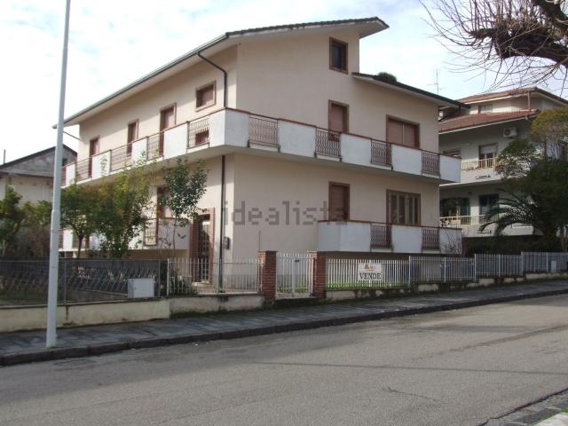 Villetta indipendente in vendita di 240 m² in Viale della Storia