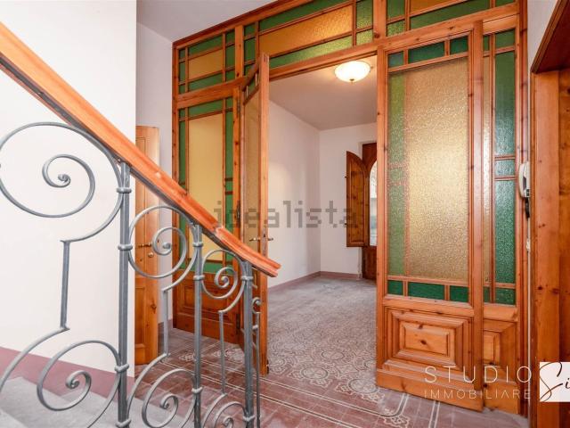 Villetta indipendente in vendita di 240 m² in Viale Guido Baccelli