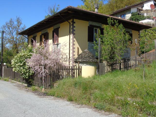 Villetta indipendente in vendita di 240 m² in Località Sugliani, 4