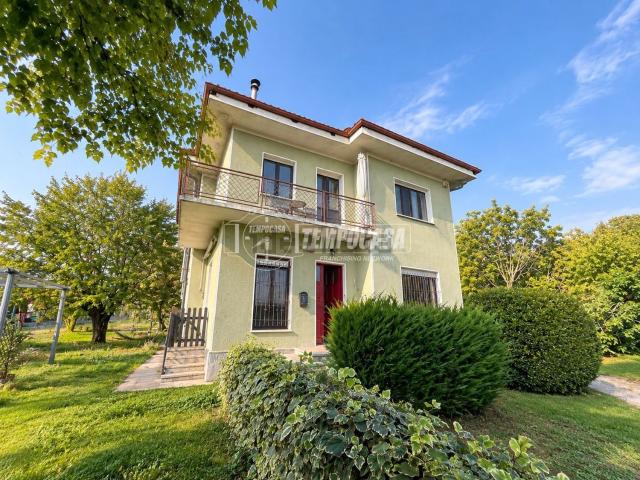 Villetta indipendente in vendita di 240 m² in Strada San Martino, 1