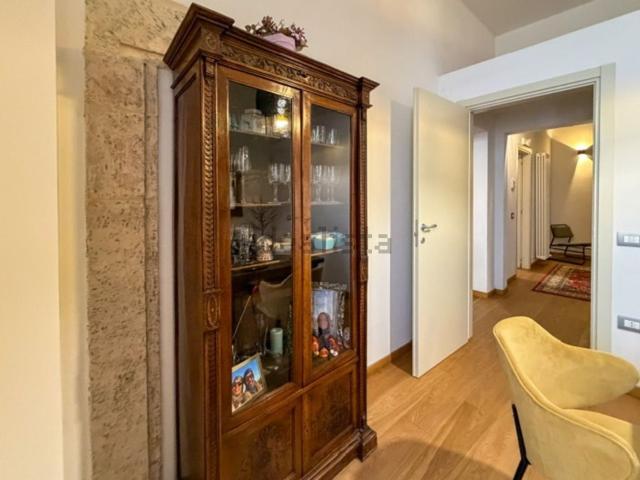 Villetta indipendente in vendita di 241 m² in Via Celestino V