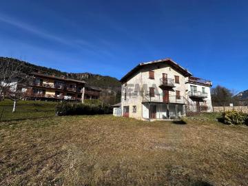 Villetta indipendente in vendita di 241 m² in Via Agro, 4