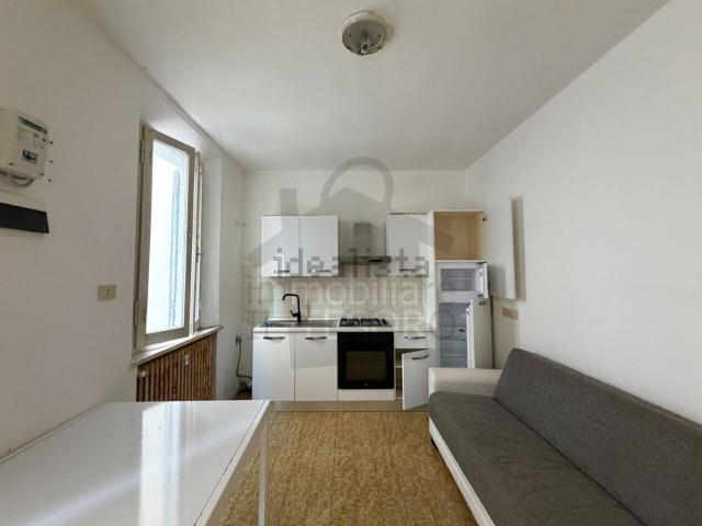 Villetta indipendente in vendita di 241 m² in Viale Dardanelli