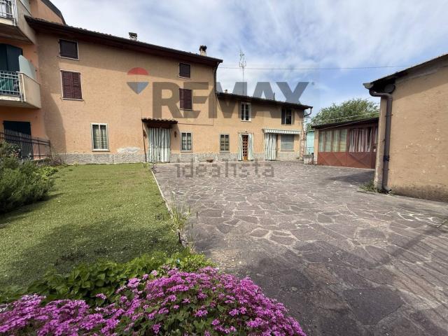 Villetta indipendente in vendita di 241 m² in Vicolo II° Ospedale, 6