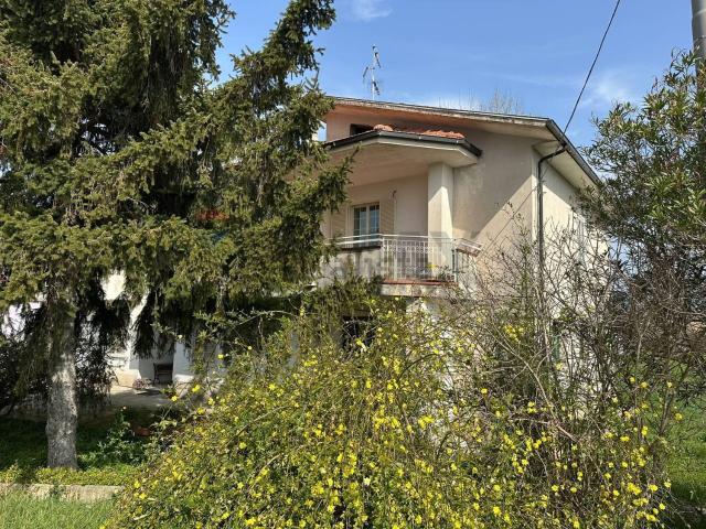 Villetta indipendente in vendita di 241 m² in Corso 25 Archi, 21