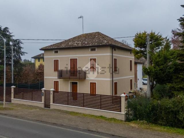 Villetta indipendente in vendita di 242 m² in Via Leonardo da Vinci, 7