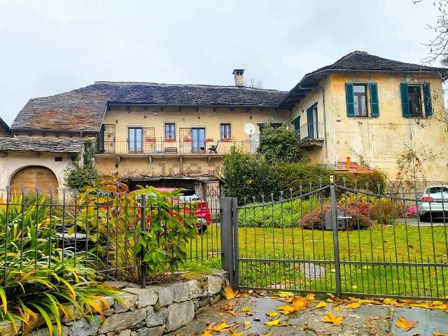 Villetta indipendente in vendita di 242 m² in Via per Cesara, 3