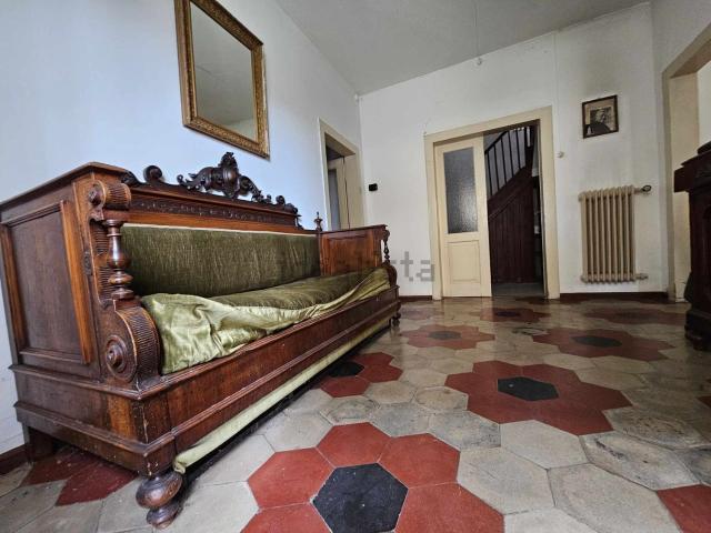 Villetta indipendente in vendita di 243 m² in Via Luigi Corte, 19