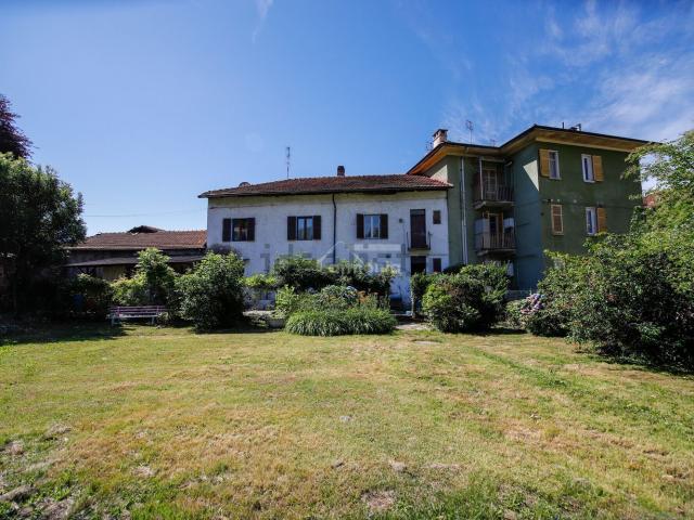 Villetta indipendente in vendita di 243 m² in Via Michelangelo Peroglio, 14