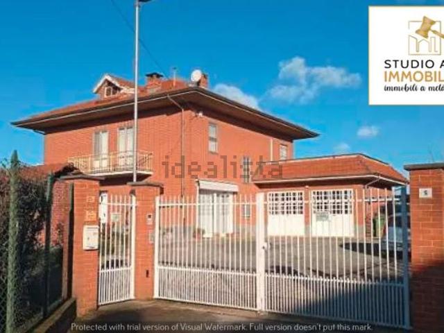 Villetta indipendente in vendita di 243 m² in Via Milano, 10