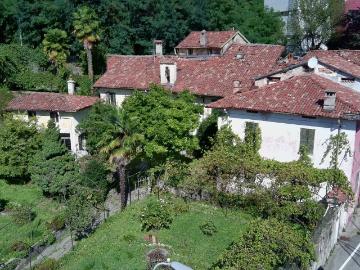 Villetta indipendente in vendita di 243 m² in Via Strecciolo