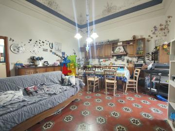 Villetta indipendente in vendita di 244 m² in Via Regina Margherita