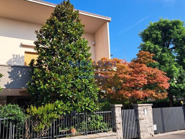Villetta indipendente in vendita di 245 m²