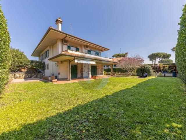 Villetta indipendente in vendita di 245 m² in Via 24 Maggio, 65