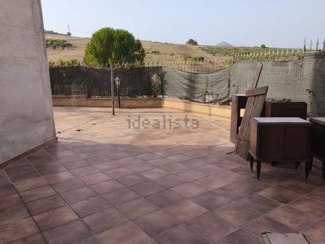 Villetta indipendente in vendita di 245 m² in Via Castellammare