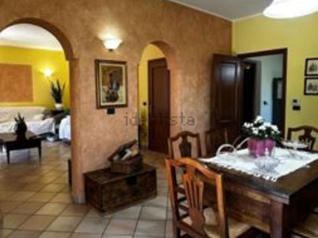 Villetta indipendente in vendita di 245 m² in Via Buarina
